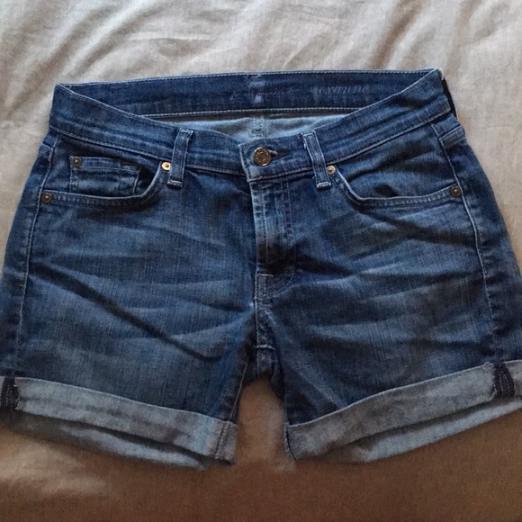 7 for all Mankind Jean shorts - Picture 1 of 3